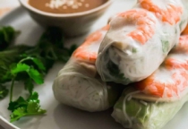 Những món ăn kết hợp với chả giò